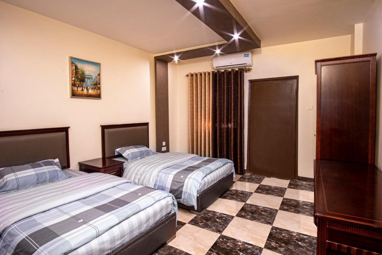Al Riyati Hotel Apartments Akaba Buitenkant foto