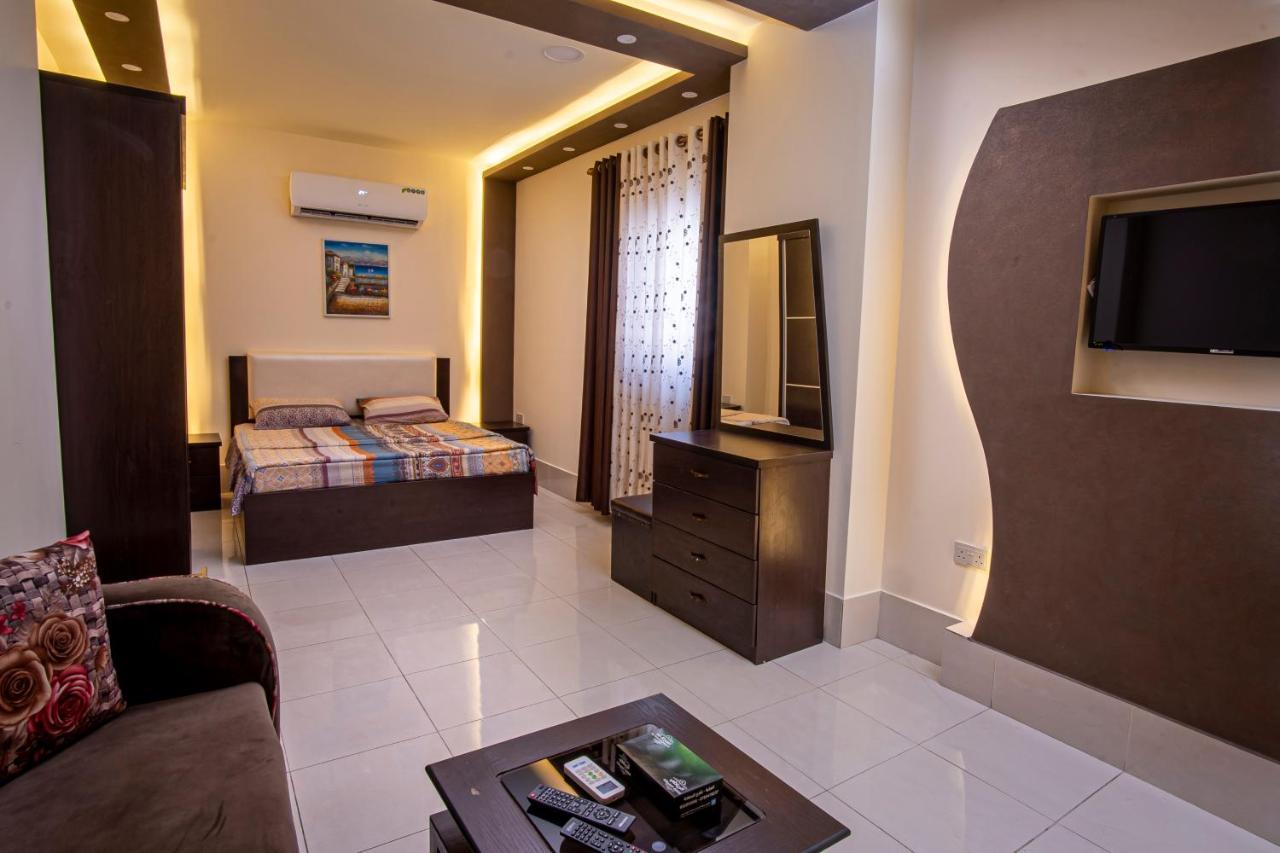 Al Riyati Hotel Apartments Akaba Buitenkant foto