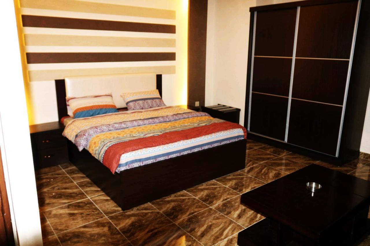 Al Riyati Hotel Apartments Akaba Buitenkant foto